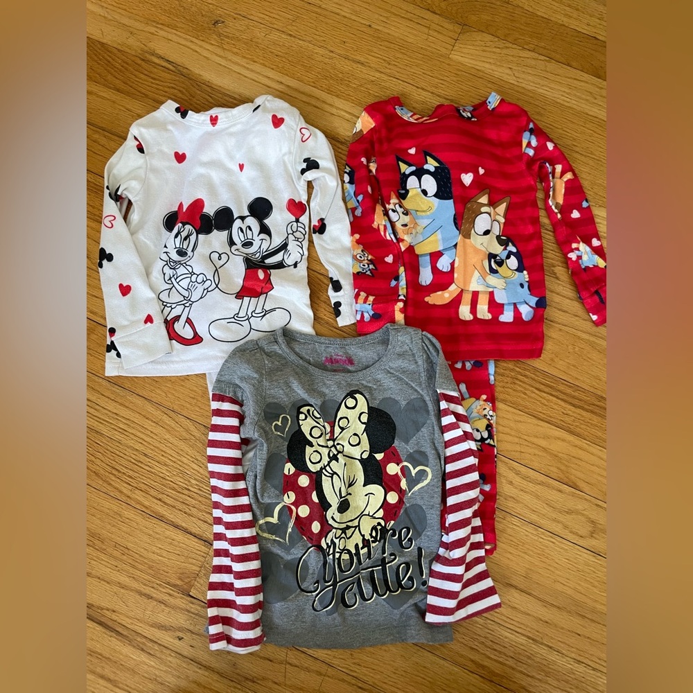 3 Valentines Minnie Mouse Pieces (2 pajamas, 1 long sleeved) - Toddler Size 4T